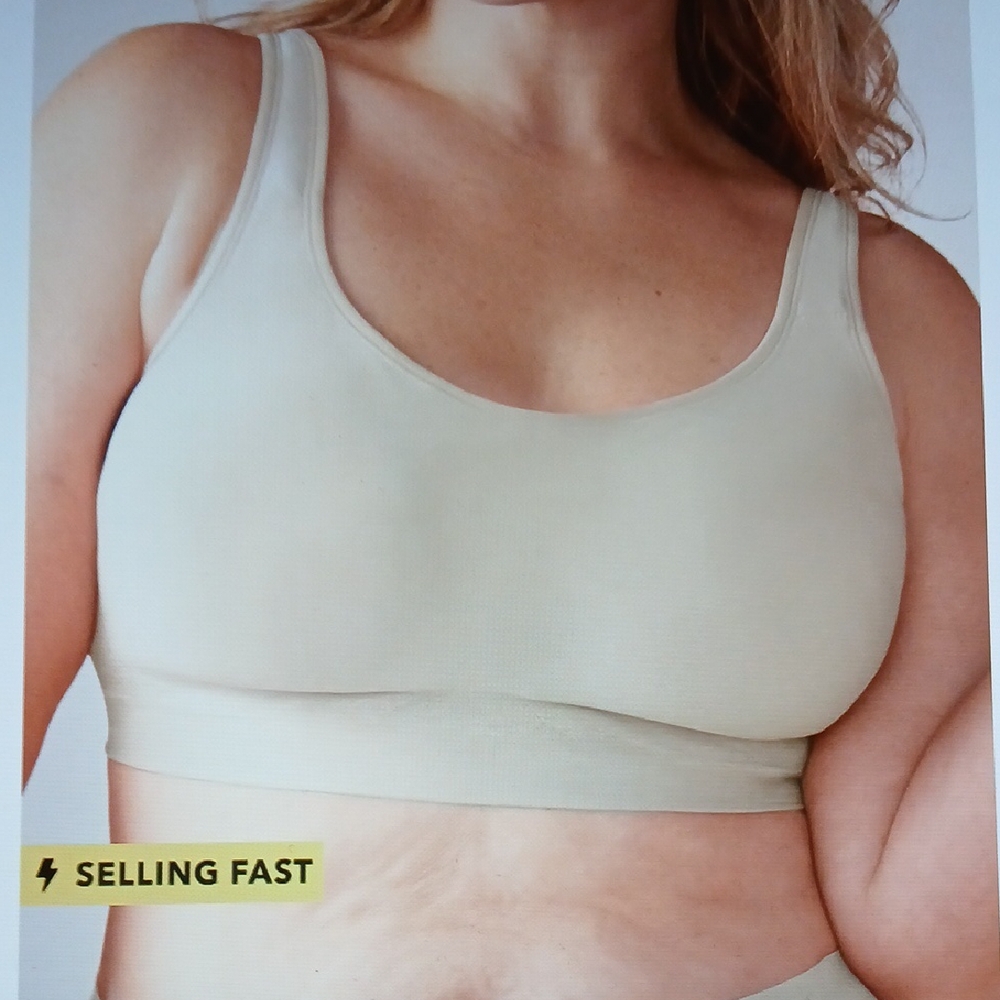 8-S Shapermint Essentials Everyday Comfort Strap Wireless Shaping Bra